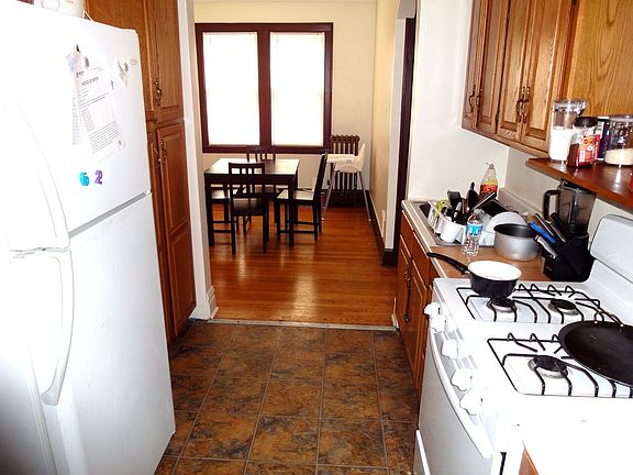 2nd image of 1941 Grove Ave APT 401