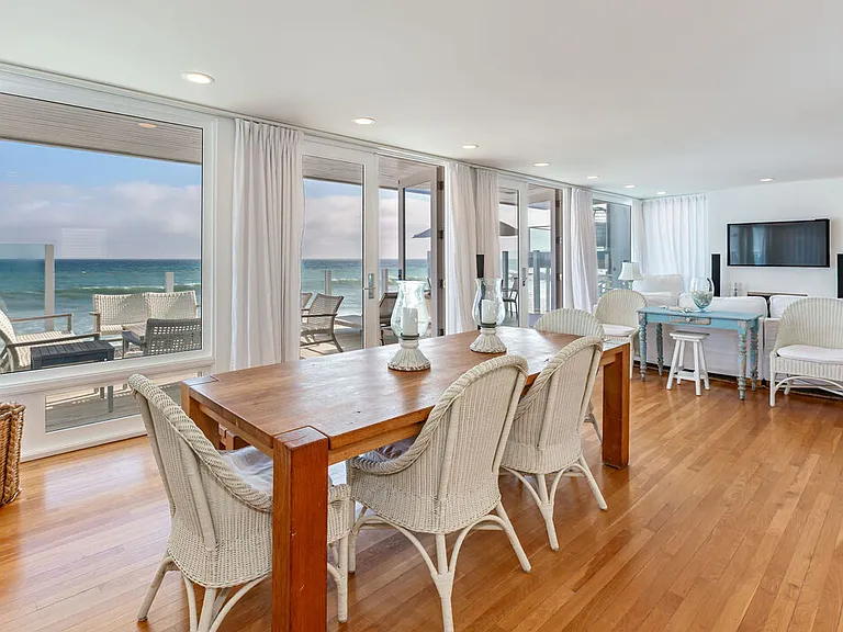 25212 Malibu Rd — Photo 24