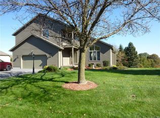 4636 Bloomsbury Dr, Syracuse, NY 13215