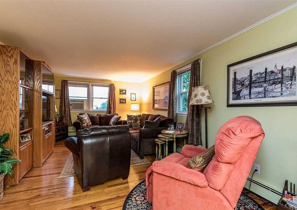 1st image of 60 1st Ave #1B