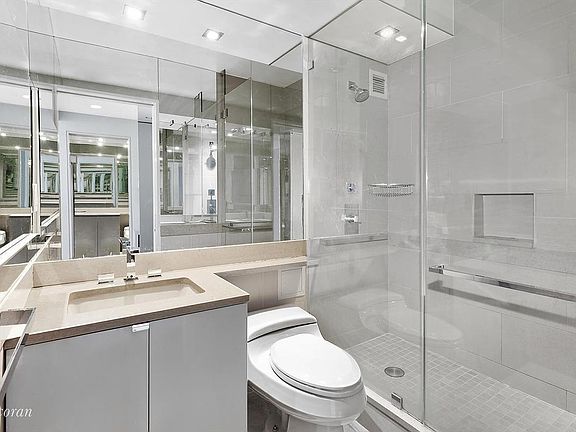 4th image of 2000 Broadway APT 9B