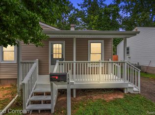122 W Fairmount Ave, Pontiac, MI