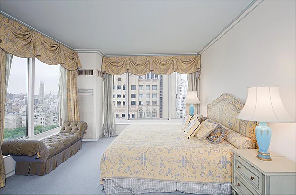 Sold by Douglas Elliman | media 19