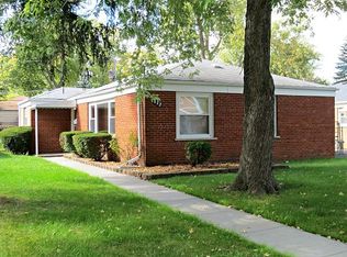 9747 Lonnquist Dr, Franklin Park, IL