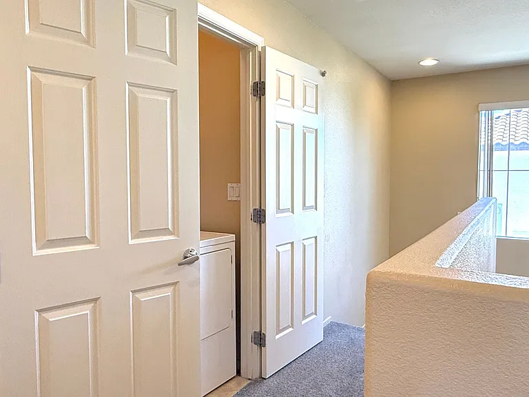 1013 Shades End Ave — Photo 19