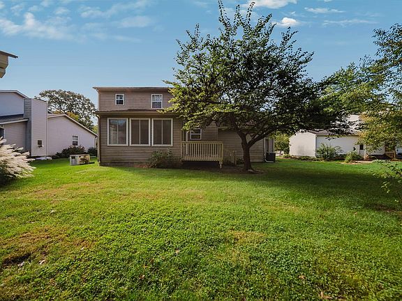 3rd image of 234 Devon Rd