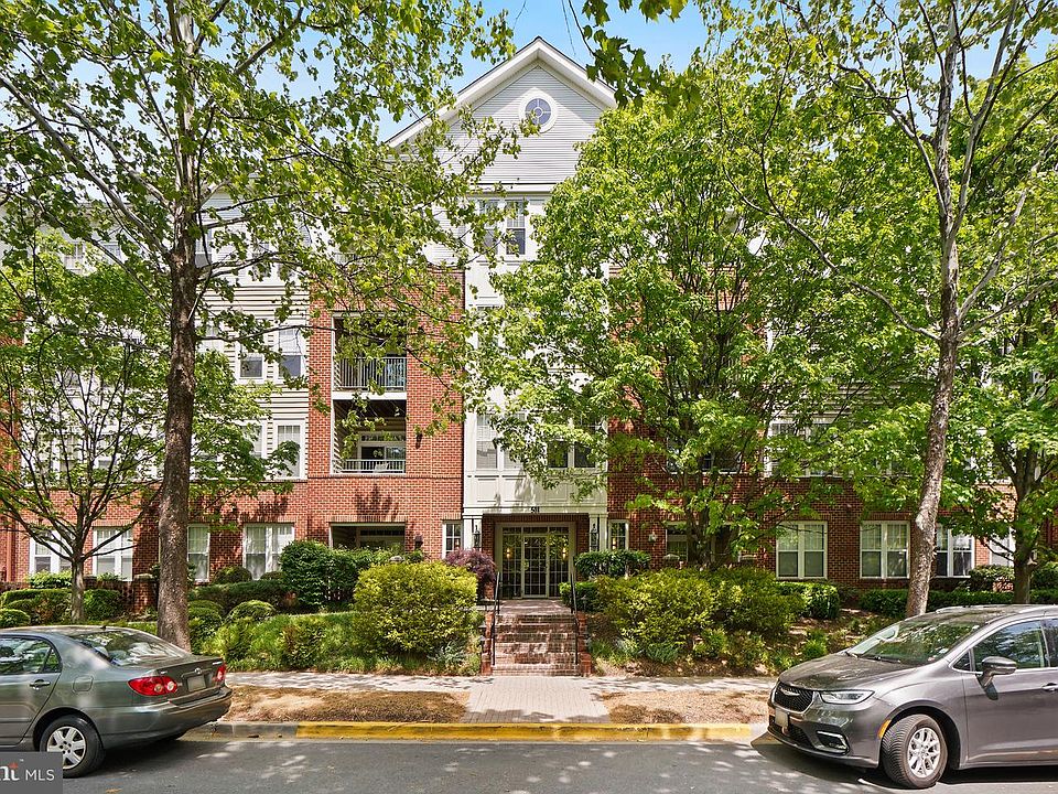 1st image of 501 King Farm Blvd APT 207