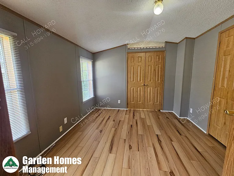 442 Tulip Dr — Photo 6