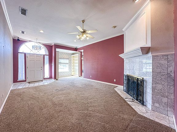 4th image of 3024 Woodridge Ln