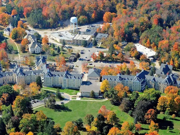 820 Red Dr #212, Traverse City, MI 49684