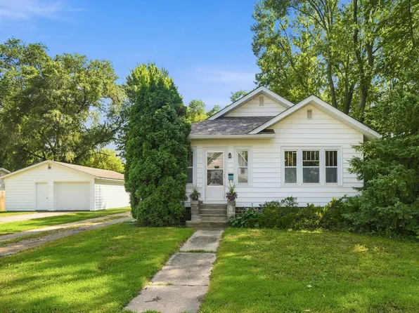 19 12th St NE, Faribault, MN 55021