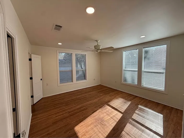 4214 McNutt St — Photo 16