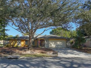 2029 Country Meadows Ln, Sarasota, FL 34235