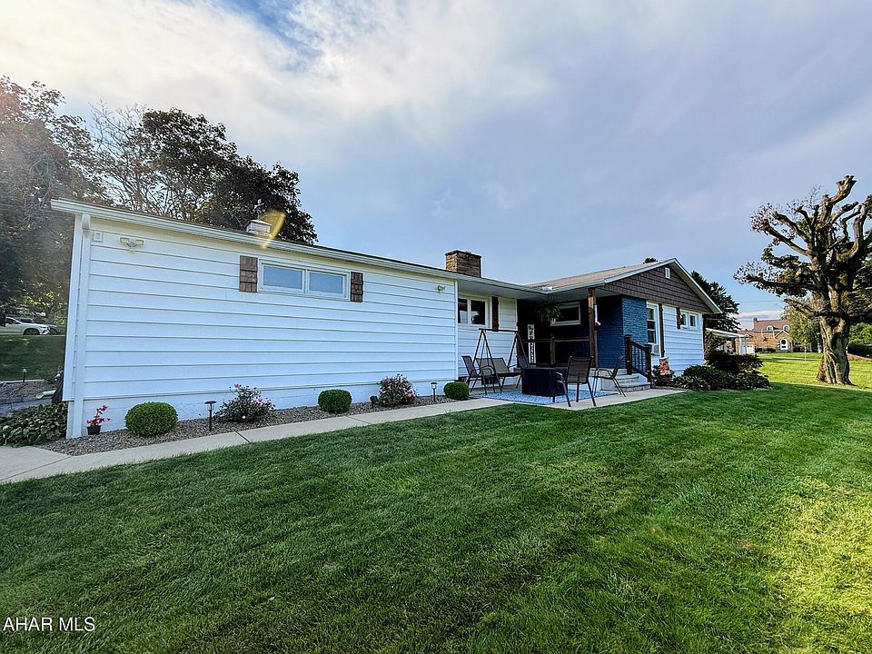 1st image of 908 Chippewa Rd