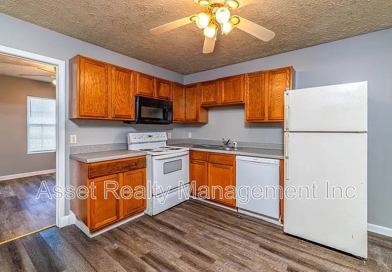 152 Red Bud Ln — Photo 12