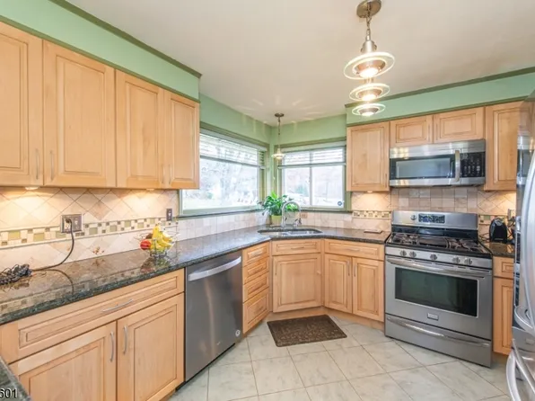 7 Wedgewood Dr, West Orange Twp., NJ 07052