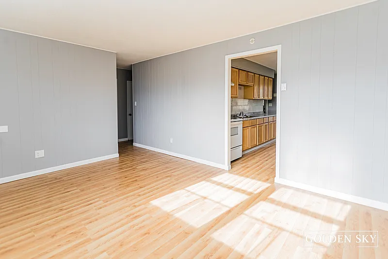 2 bed, 1.0 bath, 841 sqft, $825 — Photo 4