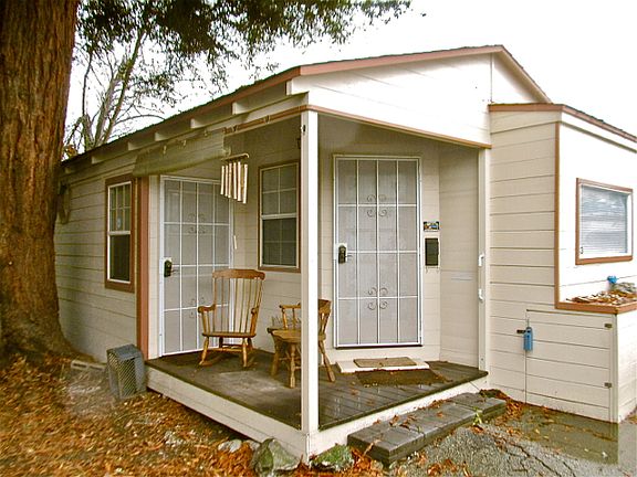 2nd image of 3300 Portola Dr Spc 33