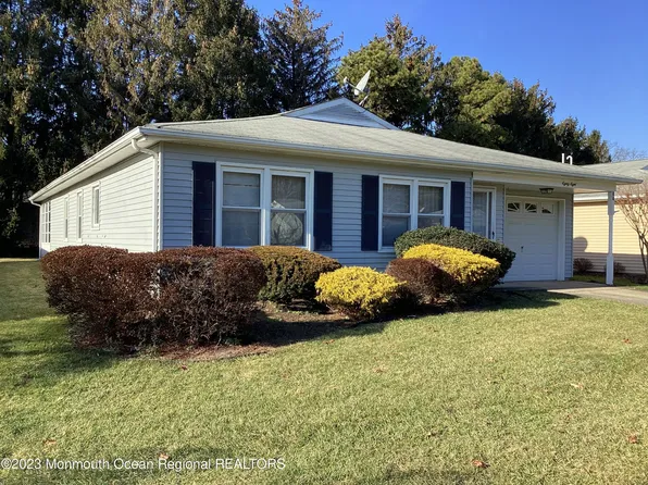 88 Lions Head Boulevard S, Brick, NJ 08723
