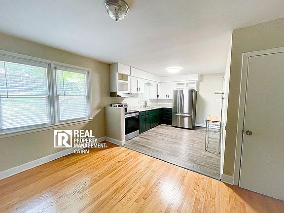 5th image of 312 Arlington St #312