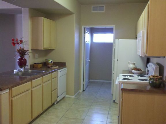 Kitchen  & Laundry  Room