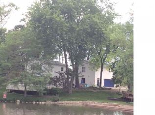 21 Lake Warren Dr, Monmouth, IL 61462
