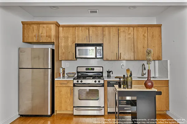 Kitchen, photo 2
