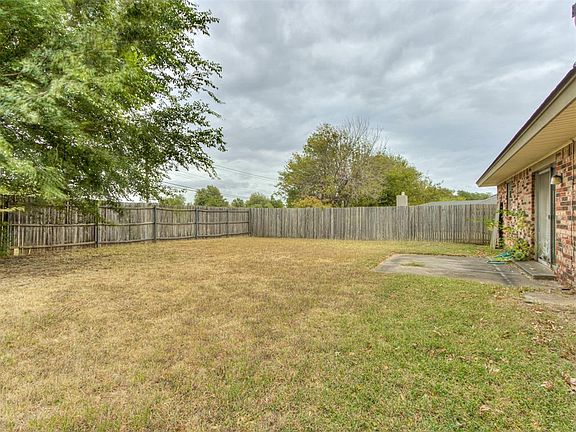 2nd image of 107 Aspen Dr