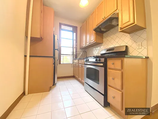 Rented by ZealEstate Group Inc | media 12