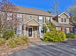 121 Chatham Hill Rd, Stroudsburg, PA 18360
