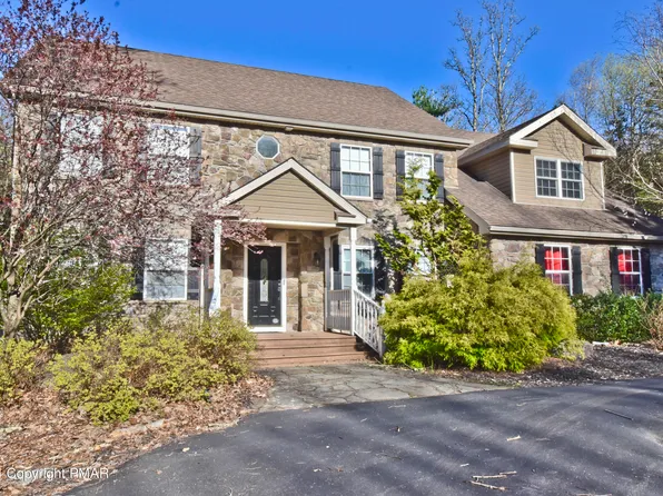 121 Chatham Hill Rd, Stroudsburg, PA 18360