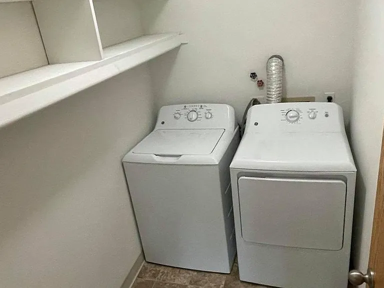 Thornridge Apartments — Photo 83