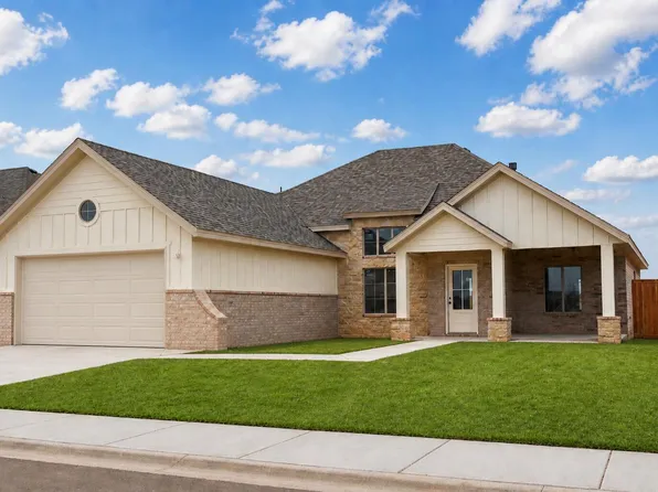 1007 N 5th St, Wolfforth, TX 79382
