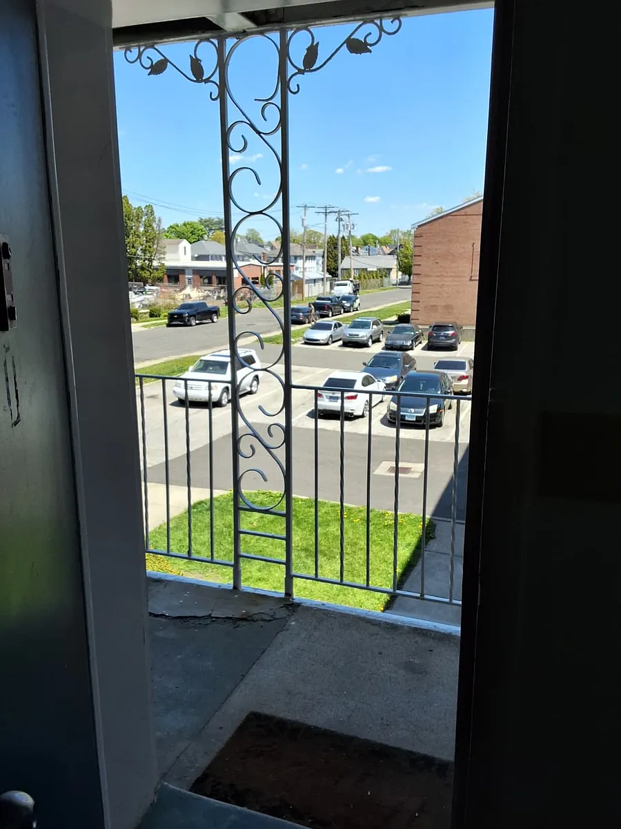 Building Photo - 169 Birdseye St #3B7