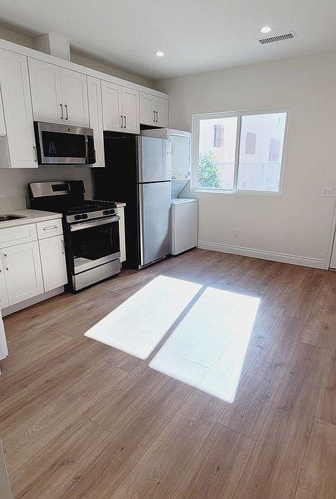 1st image of 1762 S Bedford St #B