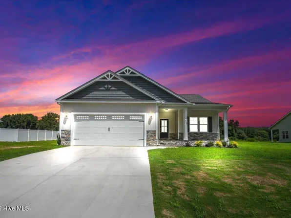 415 Creeks Edge Drive, Pikeville, NC 27863