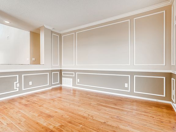 5th image of 735 Willington Dr