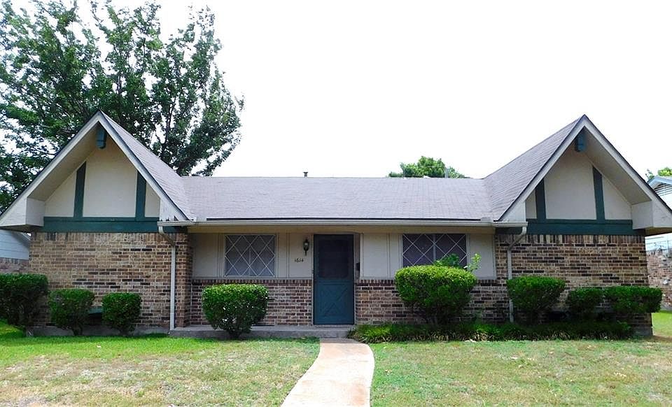 1st image of 1614 Crest Park Dr