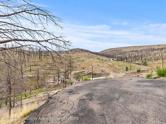 3rd image of 205 Sandia Rd