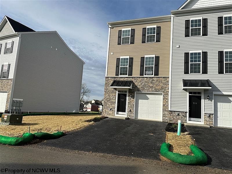 1st image of 723 Mulligan Ct