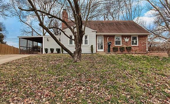 2nd image of 7026 Foxcroft Dr