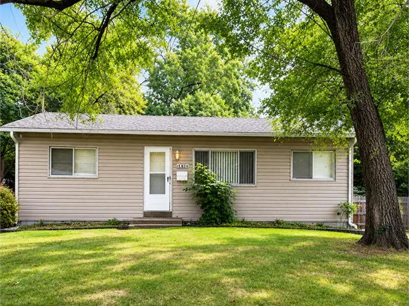 10404 Earl Dr, Saint Louis, MO 63136