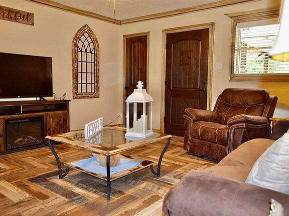 5th image of 13325 Saddlewood Ct