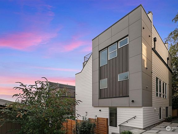 2nd image of 3413 B 23rd Avenue W
