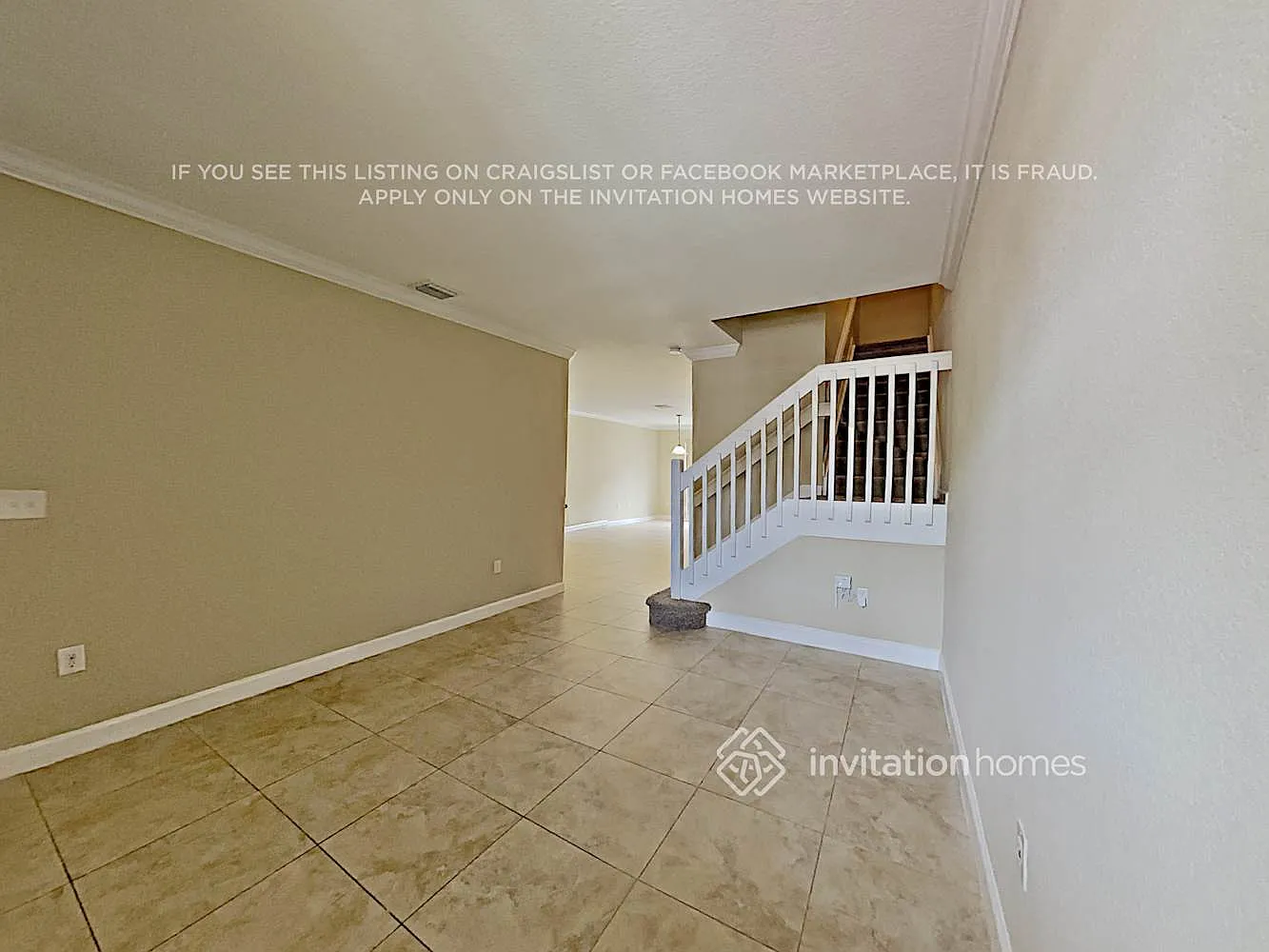 1038 NE 207th Ter Miami, FL 33179 — Photo 4