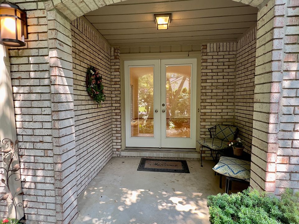 Covered Front Porch
