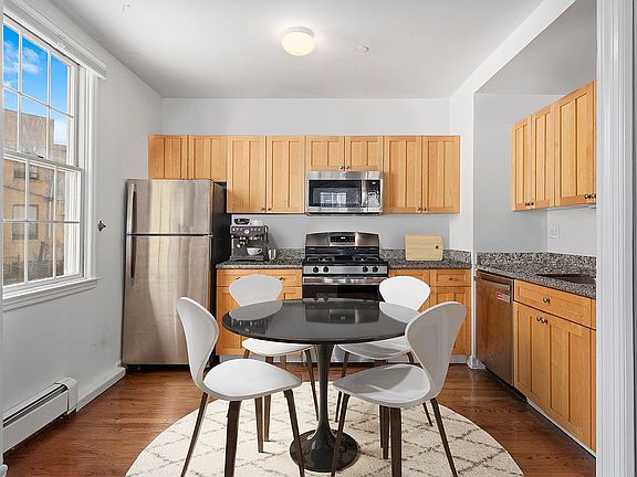 4th image of 407 E 12th St APT 5M
