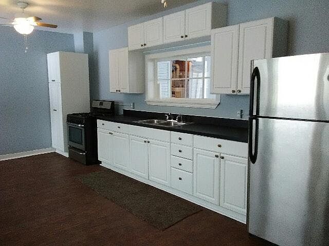1st image of 17135 Eastland St