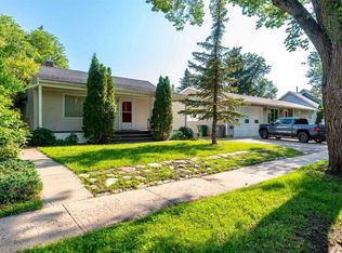 5213 N 48th St, Lloydminster, AB T9V 0J2