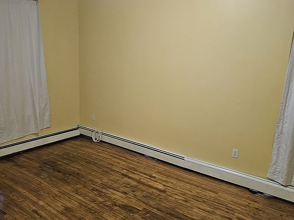 4th image of 296 Woodworth Ave #2